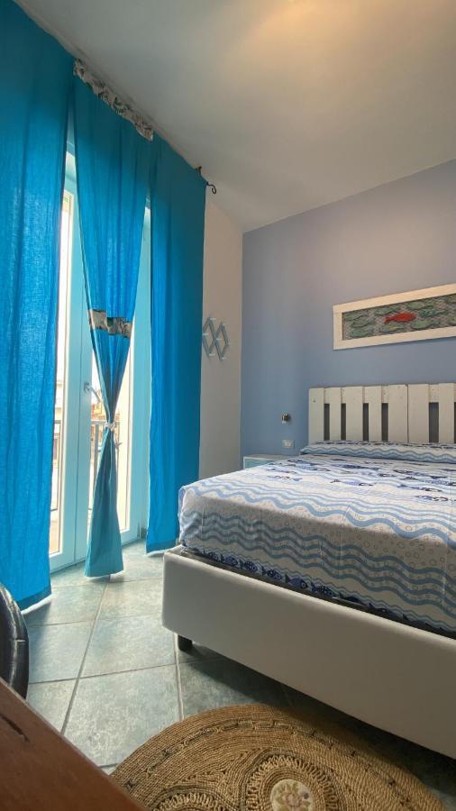 Bed and Breakfast Sunrise BB Le Castella Le Castella  Esterno foto